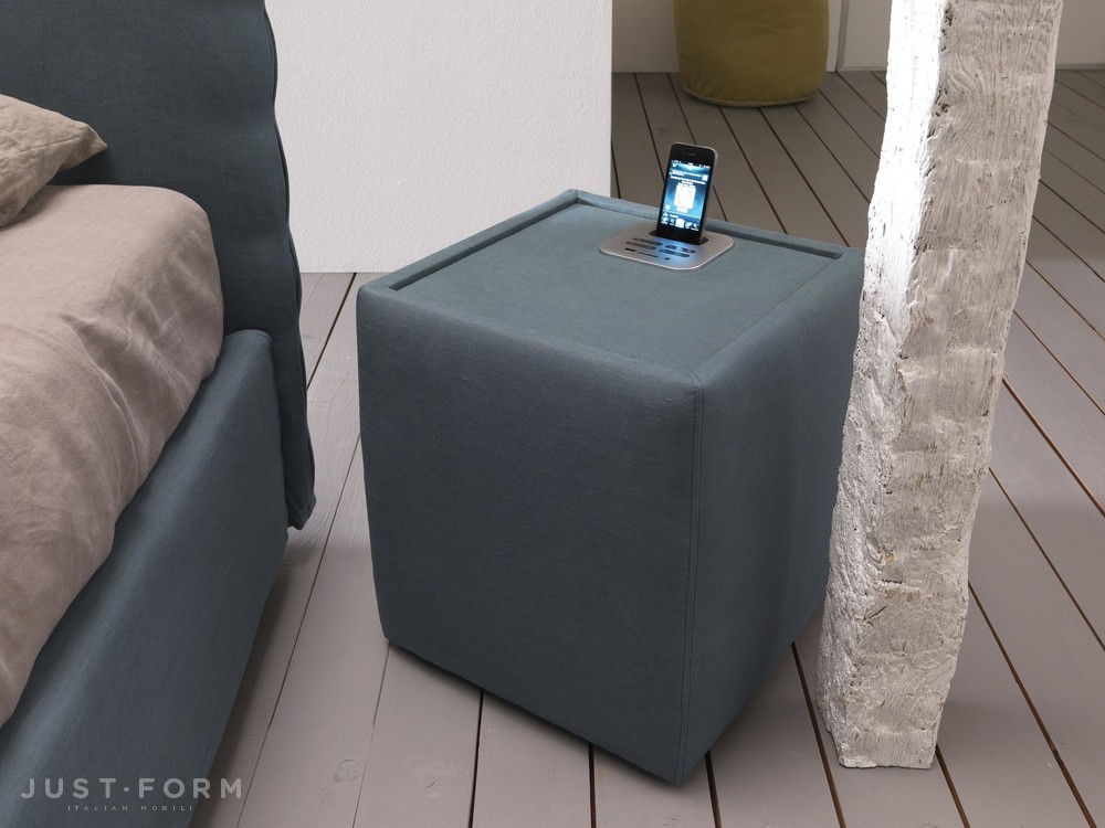Пуф Ares Docking Station фабрика Bolzan фотография № 1