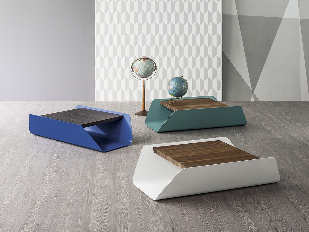 Столик Bend фабрика Bonaldo фотография № 2