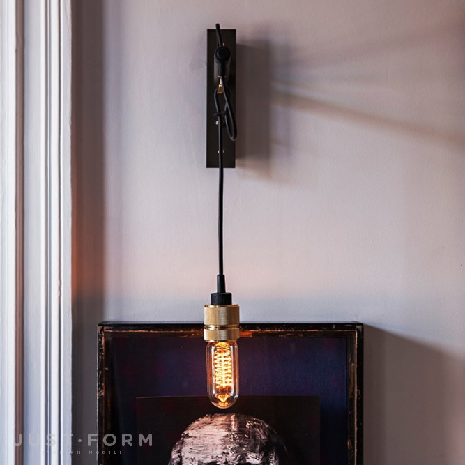 Бра Hooked Wall / Nude / Graphite / Brass фабрика Buster + Punch фотография № 10