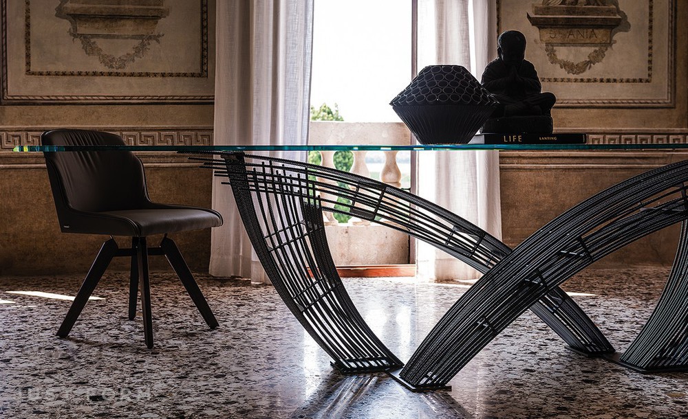 Обеденный стол Hystrix фабрика Cattelan Italia фотография № 7