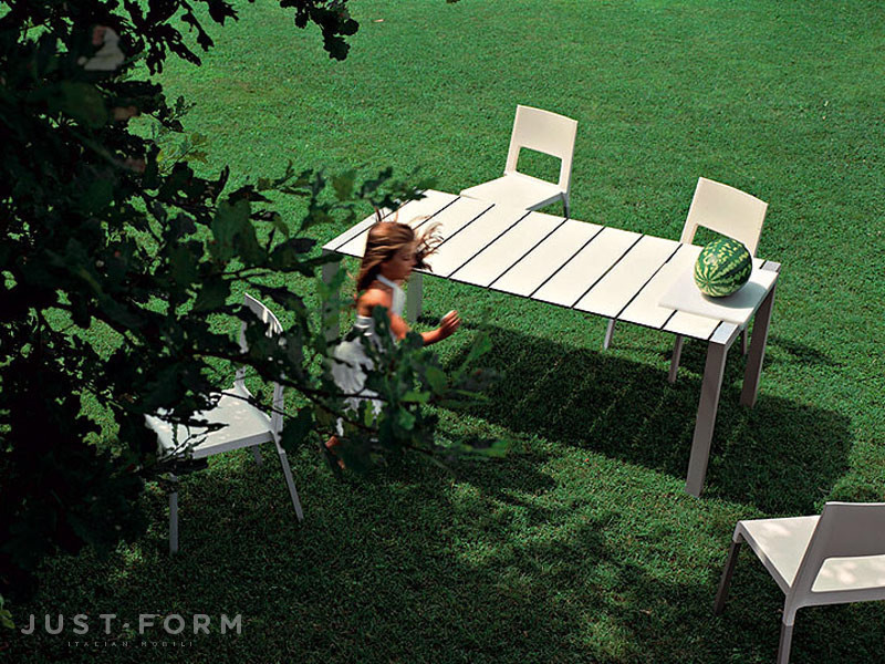 Садовый стол Sushi Outdoor фабрика Kristalia фотография № 3