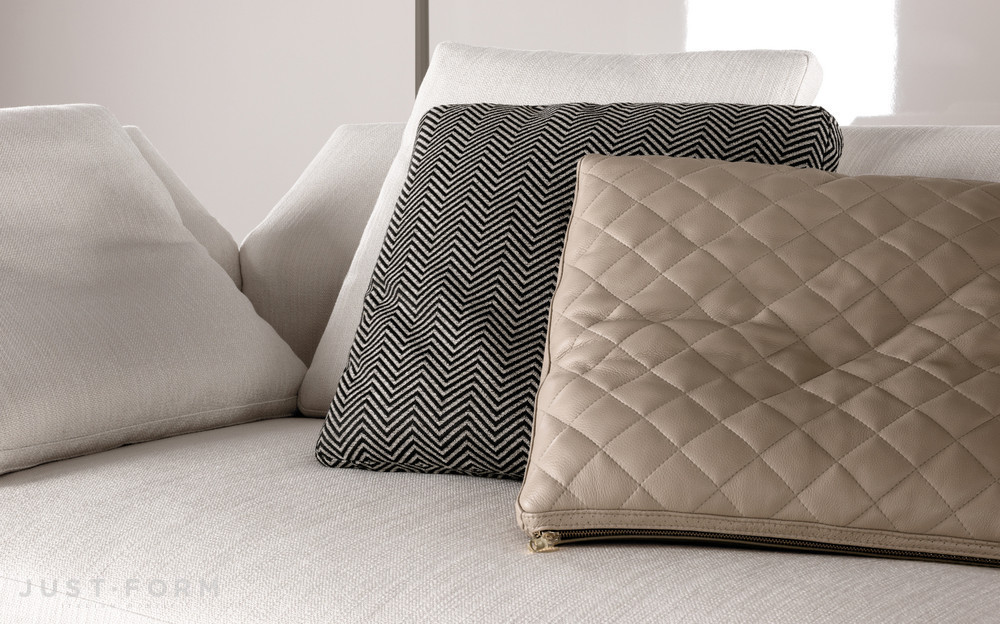 Диванная подушка Cushion Claire фабрика Minotti фотография № 3