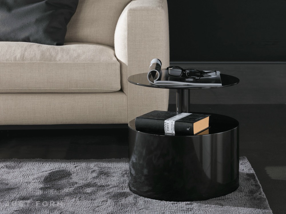 Столик Parrish фабрика Minotti фотография № 3