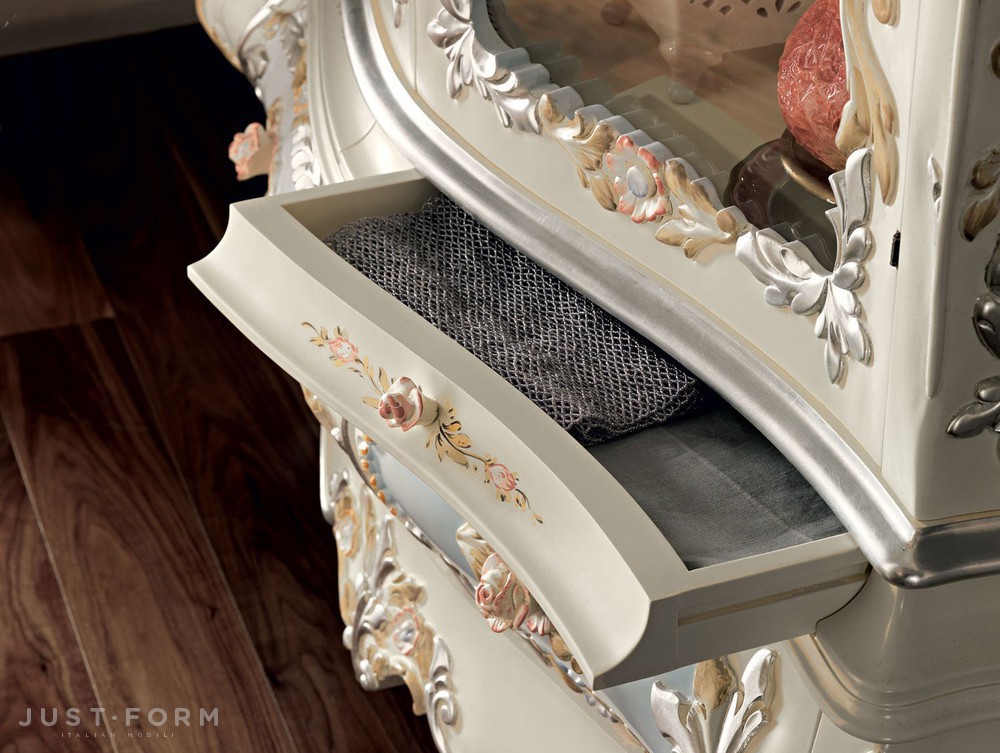 Витрина 11102 фабрика Modenese Gastone фотография № 2