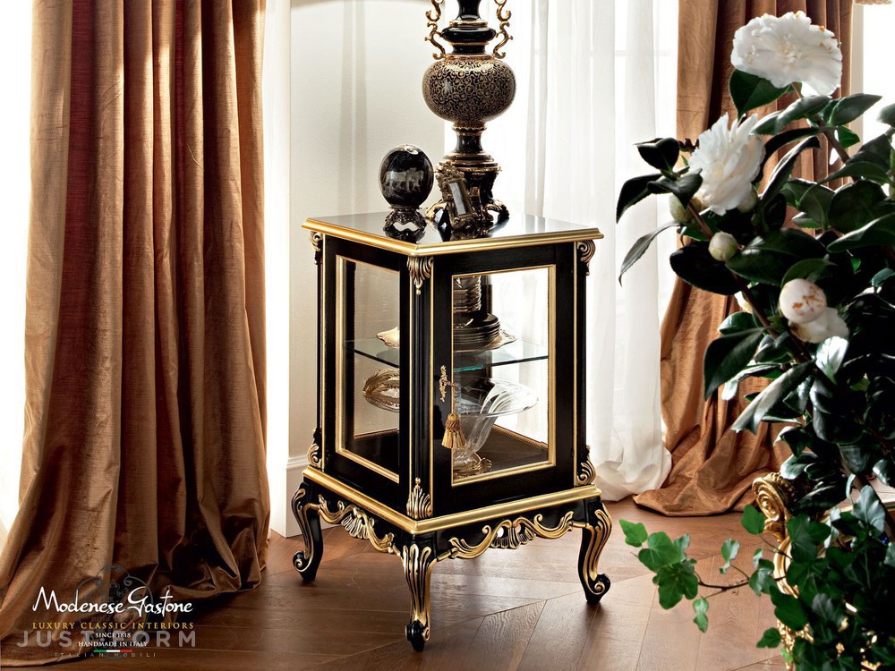 Витрина 12130 фабрика Modenese Gastone фотография № 1