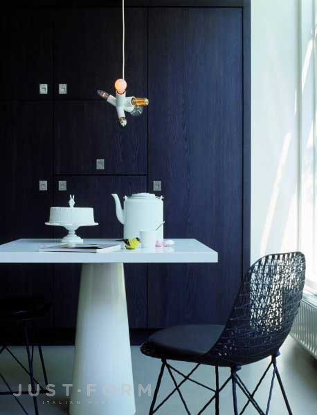Столик Container Table70x70&Round70 фабрика Moooi фотография № 4