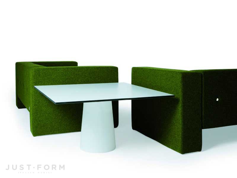Стол Container Table90x90&90Round фабрика Moooi фотография № 3