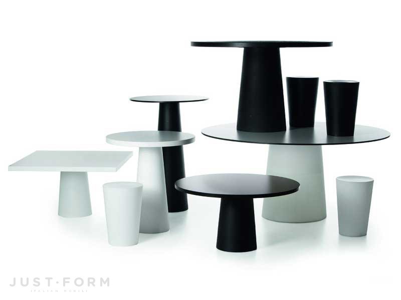 Стол Container Table160x160&160Round фабрика Moooi фотография № 2