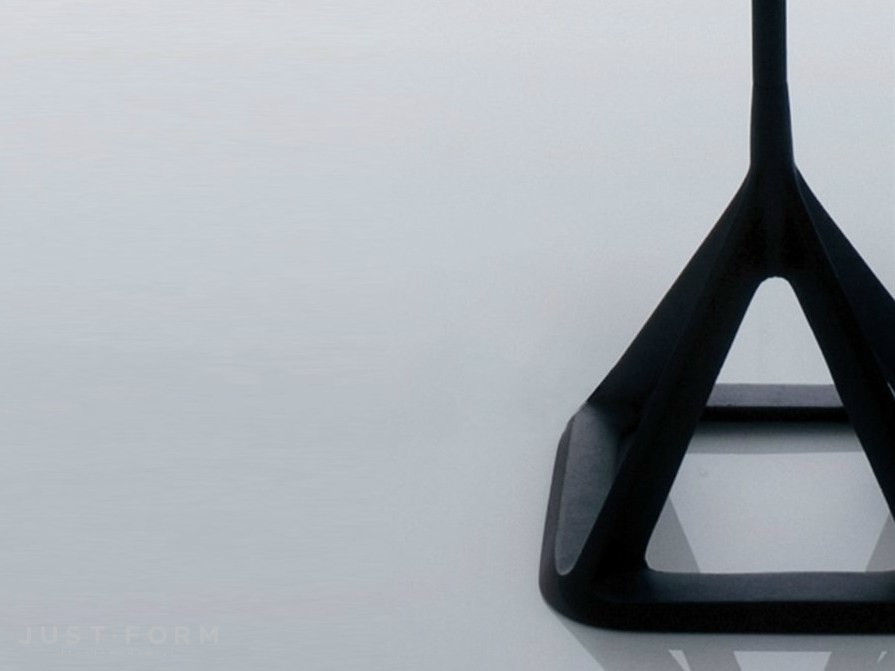 Напольный светильник Base Floor Light фабрика Tom Dixon фотография № 3