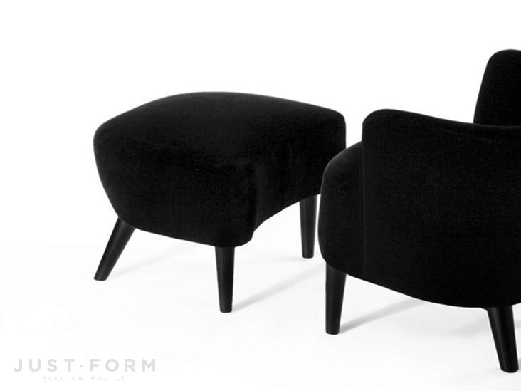 Подставка для ног Wingback Footstool фабрика Tom Dixon фотография № 1