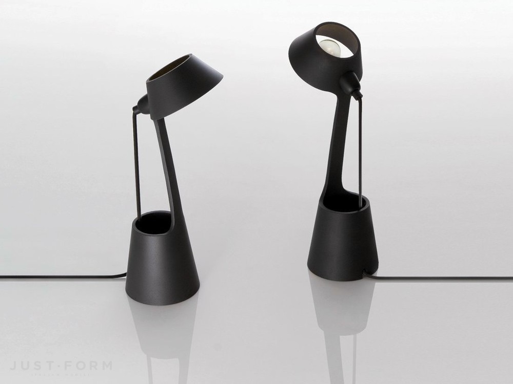 Настольный светильник Lean Table Light Black фабрика Tom Dixon фотография № 2
