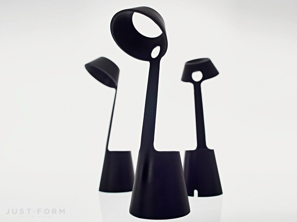 Настольный светильник Lean Table Light Black фабрика Tom Dixon фотография № 3