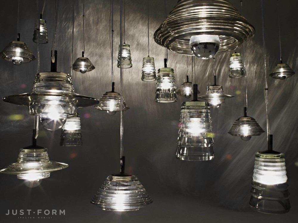 Подвесной светильник Pressed Glass Light Bowl фабрика Tom Dixon фотография № 5