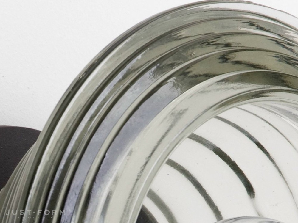 Настенный светильник Pressed Glass Light Bowl Wall фабрика Tom Dixon фотография № 4