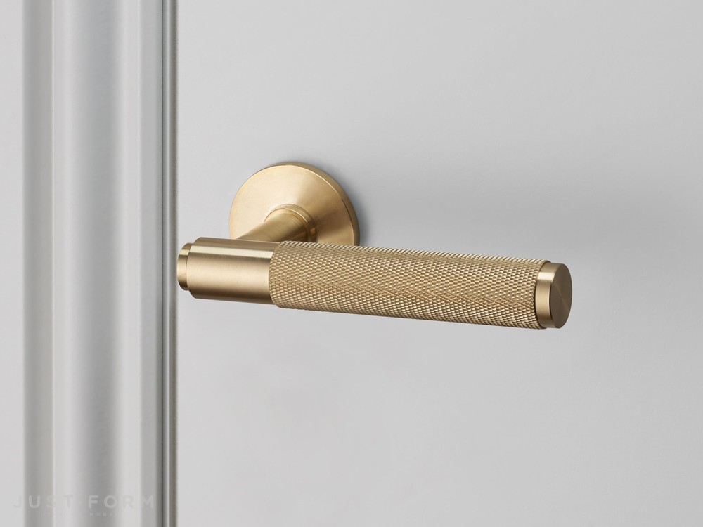 Нажимная дверная ручка Door Handle / Cross / Brass фабрика Buster + Punch фотография № 4