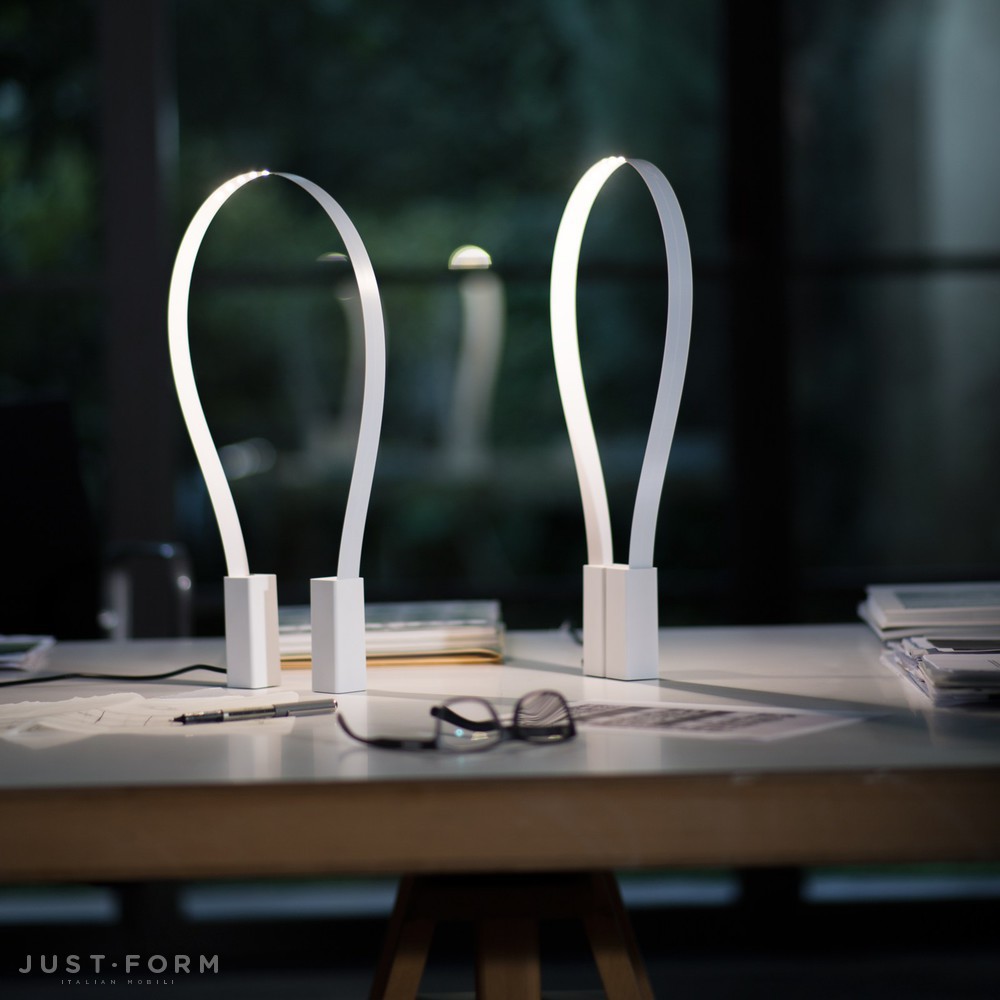 Настольный светильник Fluida фабрика Martinelli Luce фотография № 2