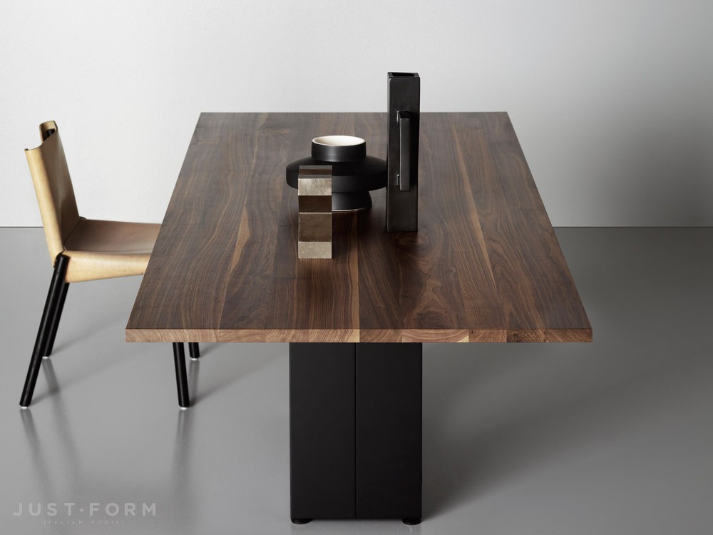 Стол Hole Wood фабрика Kristalia фотография № 1