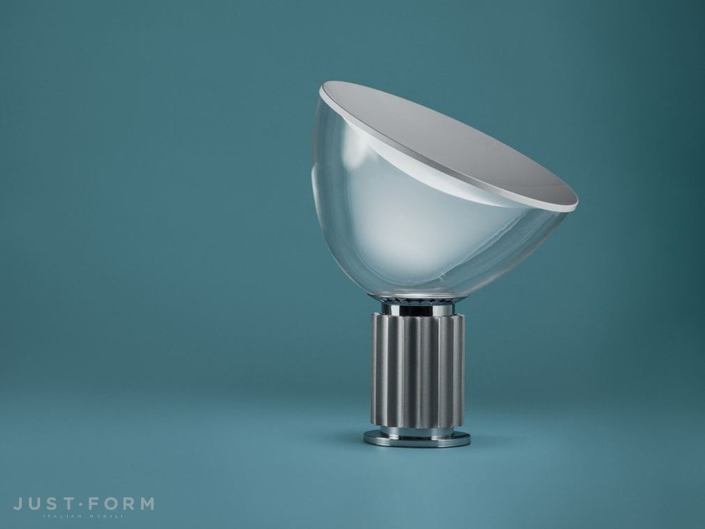 Настольный светильник Taccia Small фабрика Flos фотография № 2
