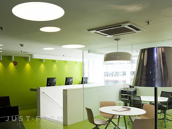 Потолочный светильник Uso 140 90 Cove Lighting фабрика Flos фотография № 1