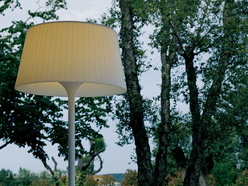 Напольный светильник Plis Outdoor фабрика Vibia  фотография № 3