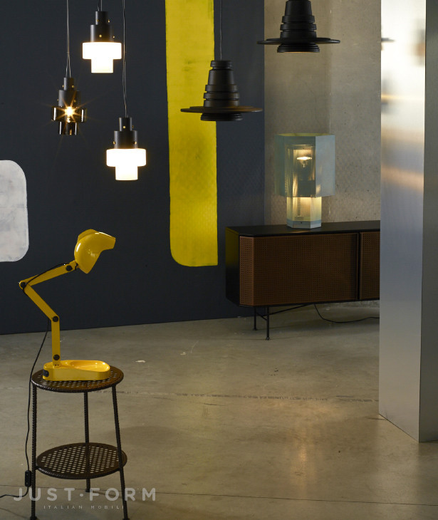 Столик Work is over фабрика Moroso фотография № 12
