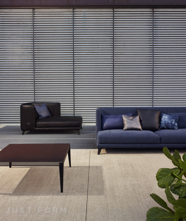 Столик Nizza фабрика Moroso фотография № 2
