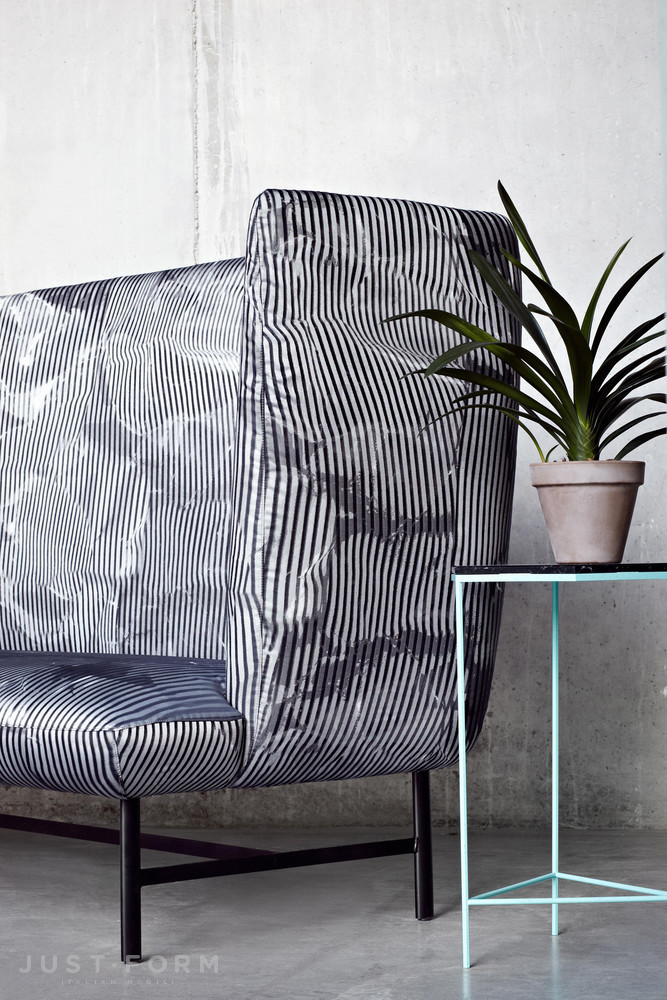 Придиванный столик Hexxed фабрика Moroso фотография № 3