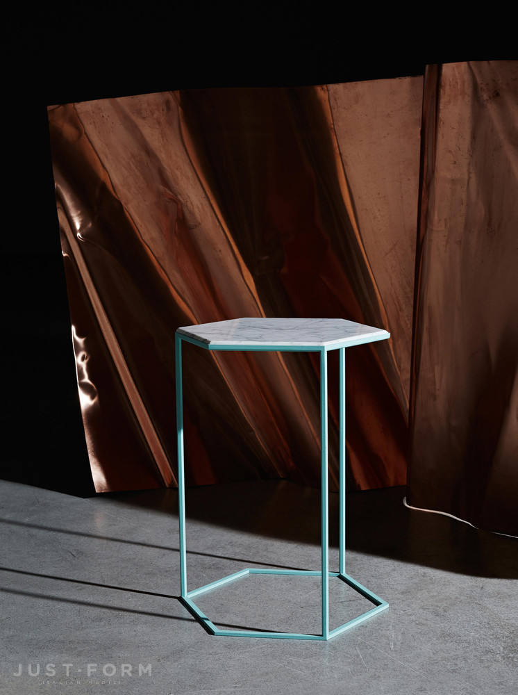 Придиванный столик Hexxed фабрика Moroso фотография № 1