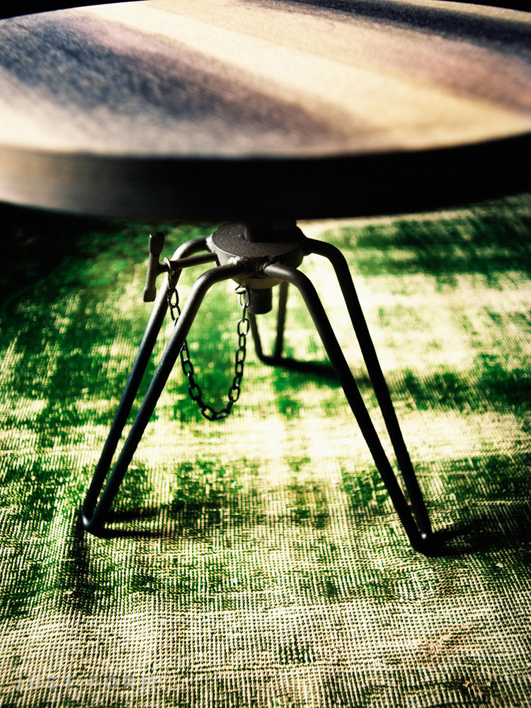 Придиванный столик Overdyed фабрика Moroso фотография № 2