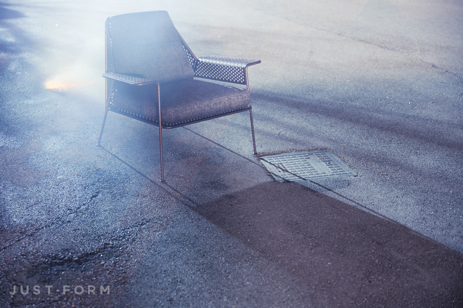 Маленькое кресло Work Is Over фабрика Moroso фотография № 5