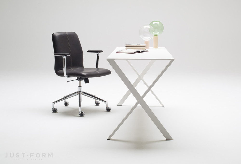 Кресло Lotus Comfort фабрика Cappellini фотография № 2
