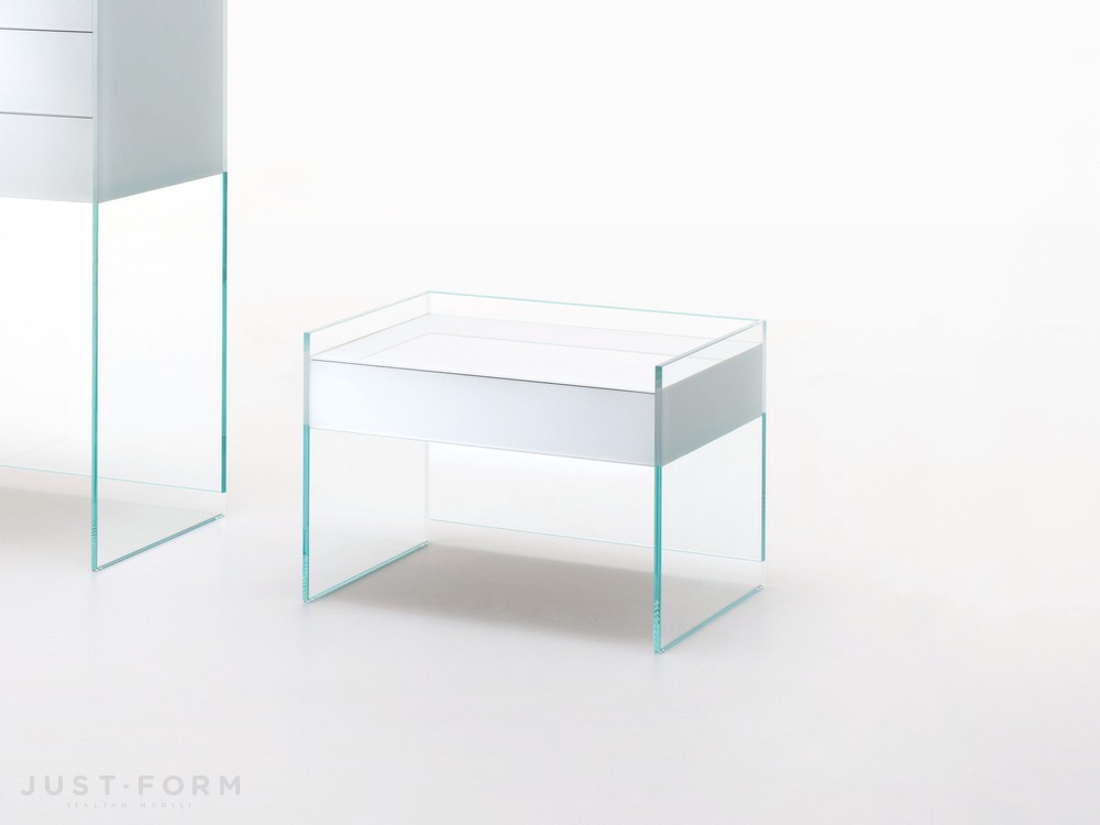Прикроватная тумбочка Float фабрика Glas Italia фотография № 1