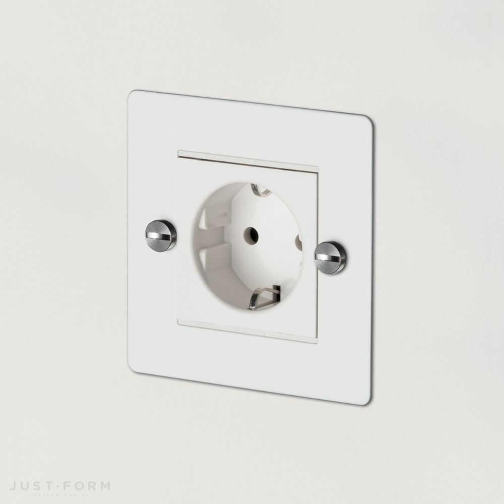Розетка одинарная 1G Euro Socket / White / Steel фабрика Buster + Punch фотография № 1
