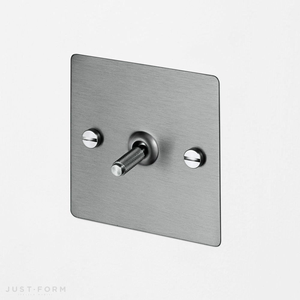Перекрестный переключатель 1G Intermediate Toggle Switch / Steel фабрика Buster + Punch фотография № 1