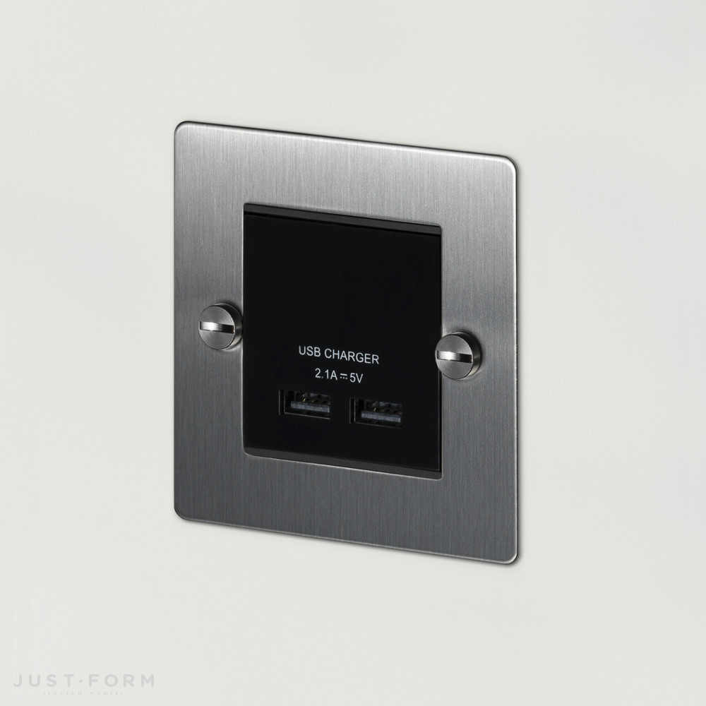 Розетка с USB 1G USB Charger / Steel фабрика Buster + Punch фотография № 1