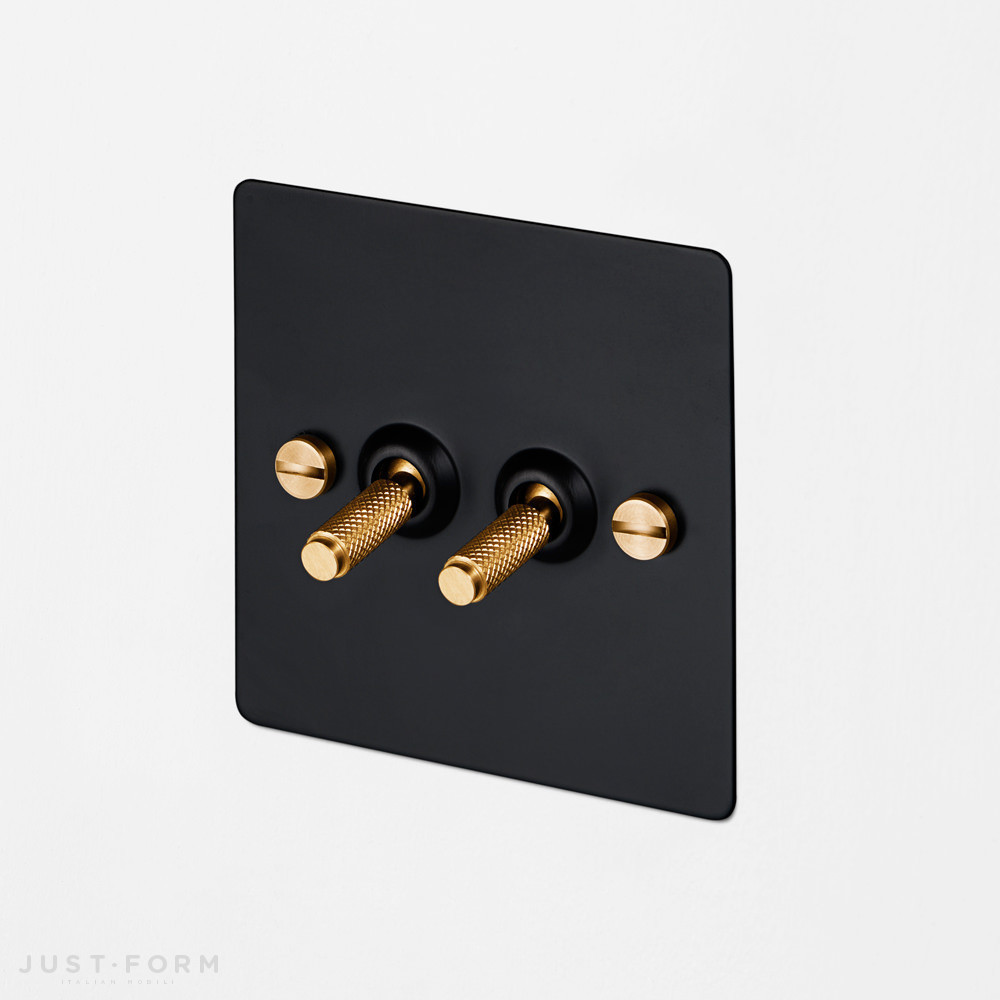Двухтумблерный переключатель 2G Toggle Switch / Black / Brass фабрика Buster + Punch фотография № 1