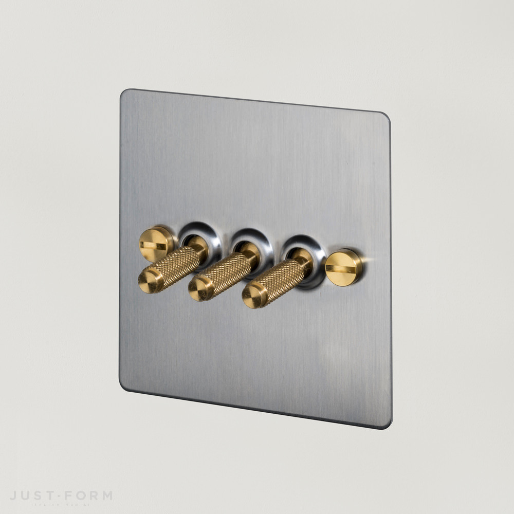 Трехтумблерный переключатель 3G Toggle Switch / Steel / Brass фабрика Buster + Punch фотография № 1