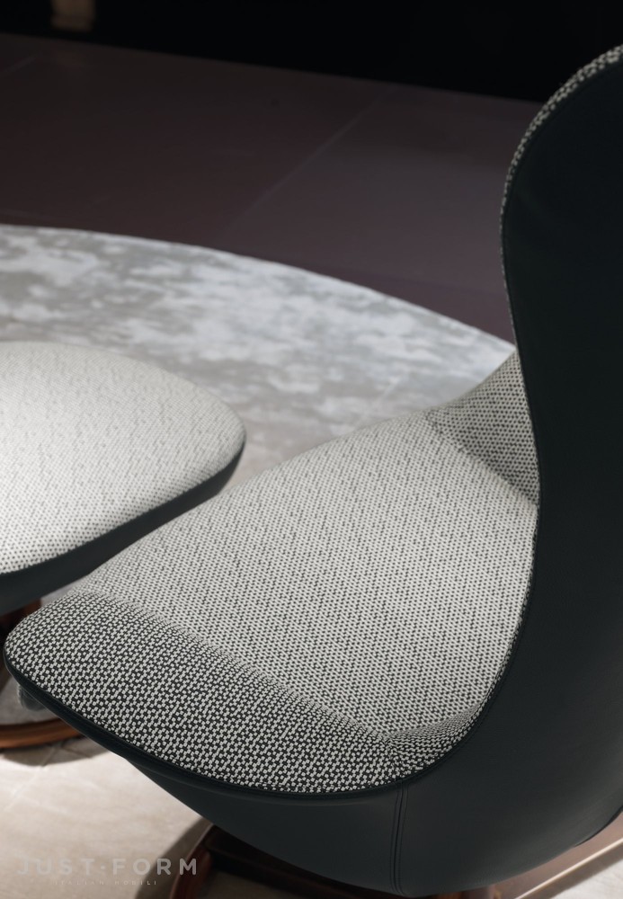 Подставка для ног Tilt фабрика Giorgetti фотография № 3