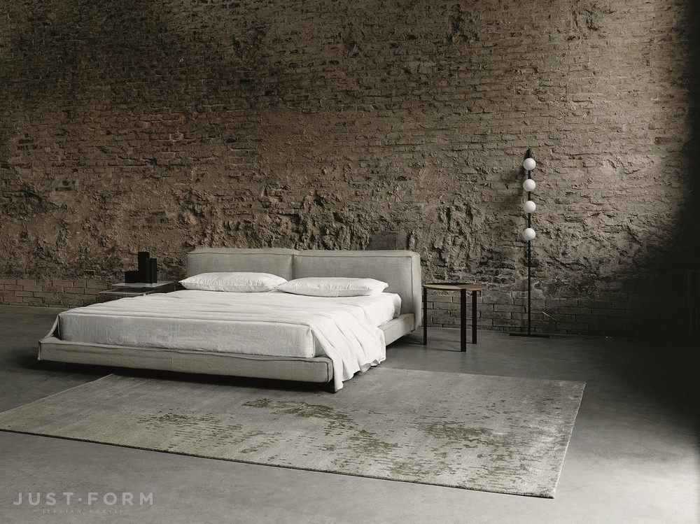 Кровать Neowall фабрика Living Divani фотография № 1