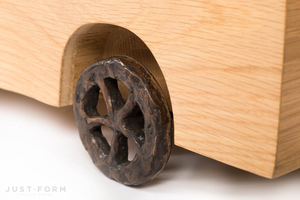 Столик Turbo Table фабрика Moooi фотография № 5