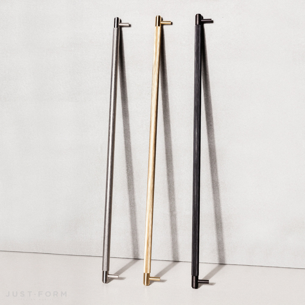 Ручка для мебели и дверей Closet Bar / Cross / Smoked Bronze фабрика Buster + Punch фотография № 37