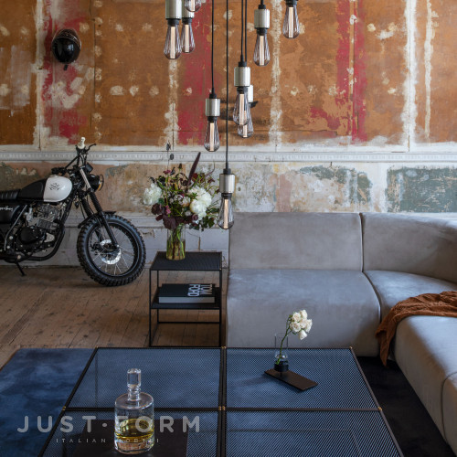 Приставной столик Meshed / Side Table фабрика Buster + Punch фотография № 10