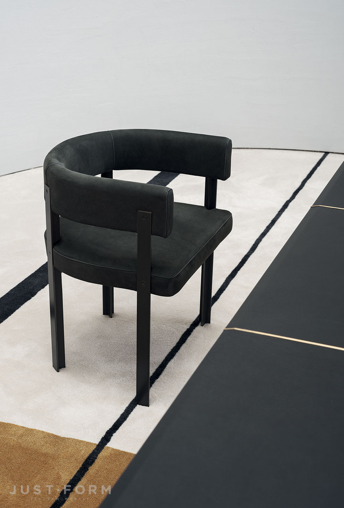 Стул T Chair фабрика Baxter фотография № 1