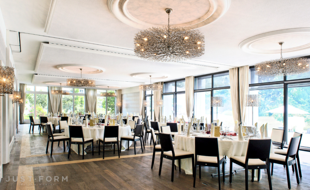 Люстра Hollywood Chandelier Round фабрика Brand van Egmond фотография № 6