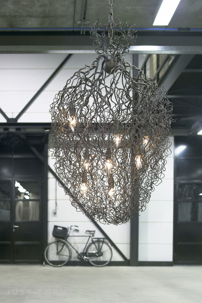 Люстра Hollywood Chandelier Conical фабрика Brand van Egmond фотография № 6