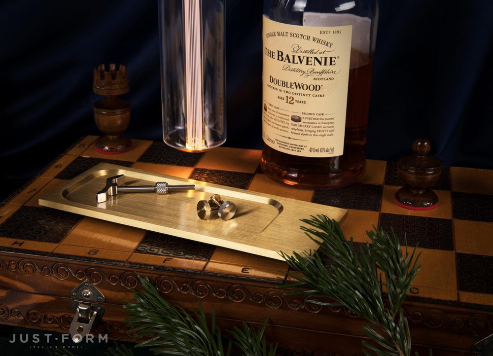 Лоток Machined / Tray / Brass фабрика Buster + Punch фотография № 4