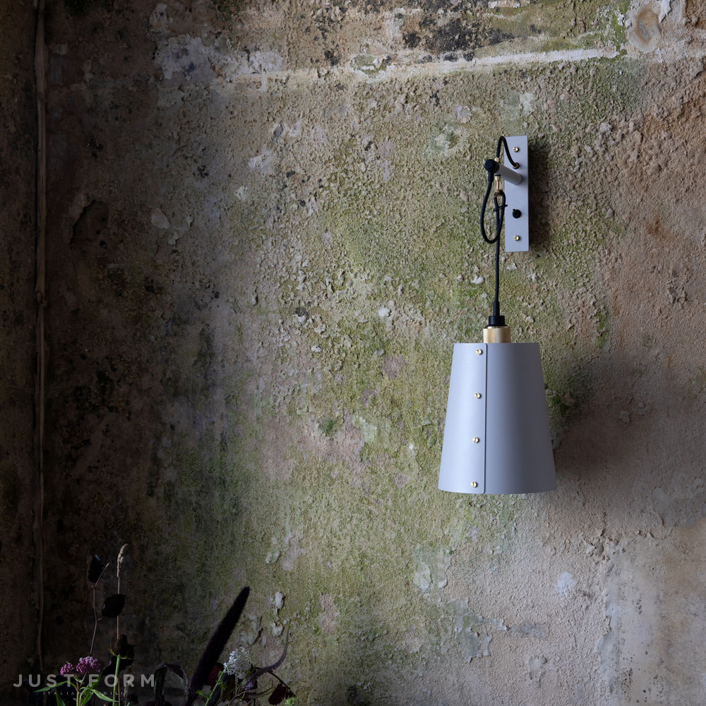 Бра Hooked Wall / Large / Stone / Smoked Bronze фабрика Buster + Punch фотография № 3