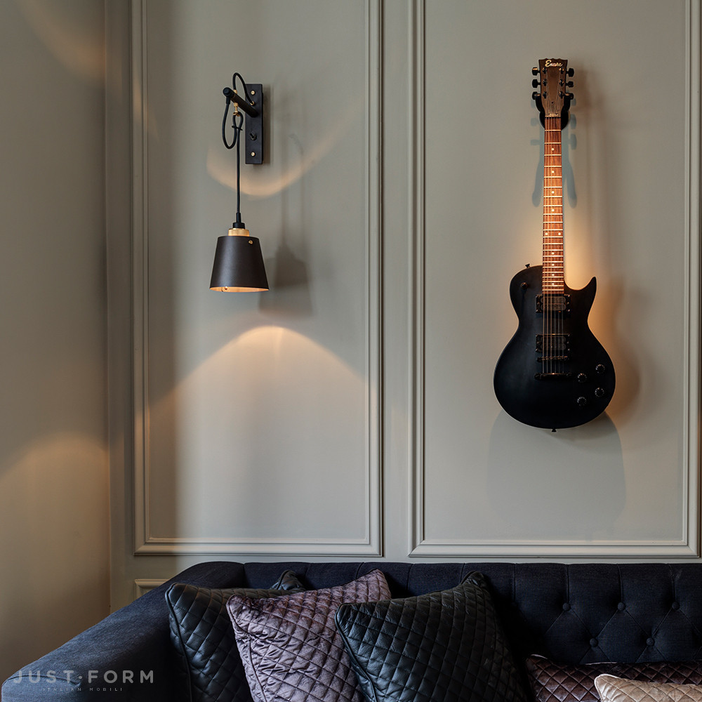Бра Hooked Wall / Small / Stone / Brass фабрика Buster + Punch фотография № 7
