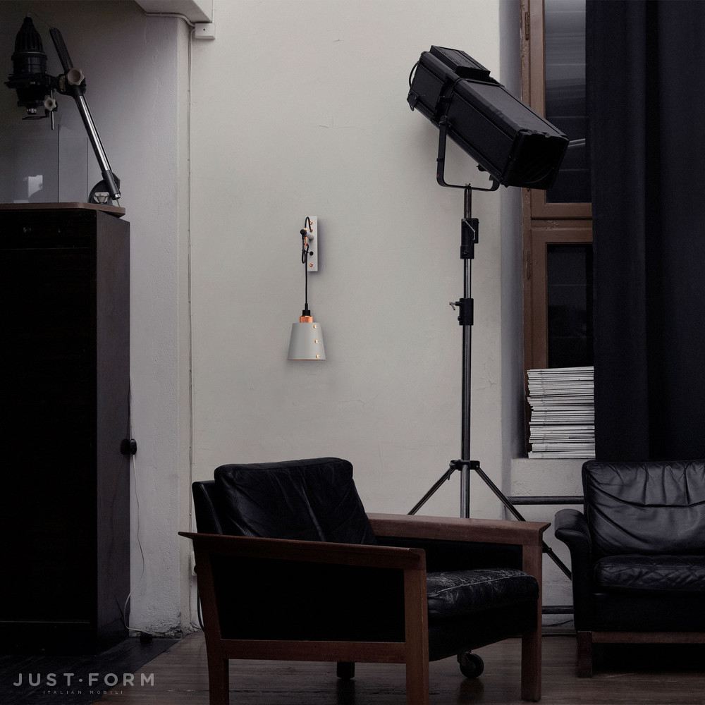 Бра Hooked Wall / Small / Stone / Copper фабрика Buster + Punch фотография № 3