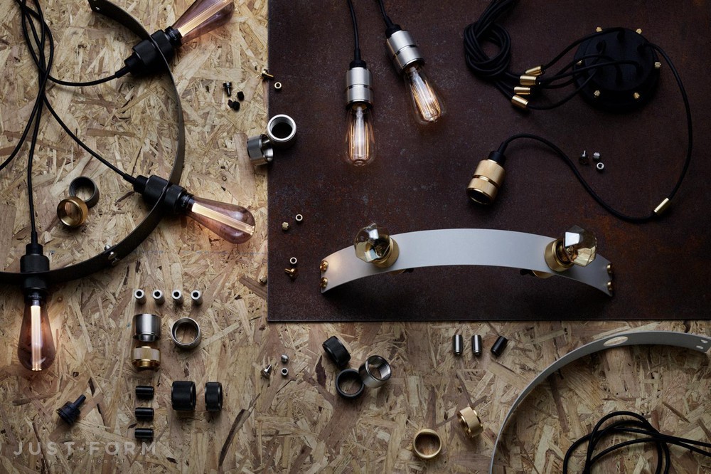 Люстра Hero Light / Graphite / Brass фабрика Buster + Punch фотография № 18